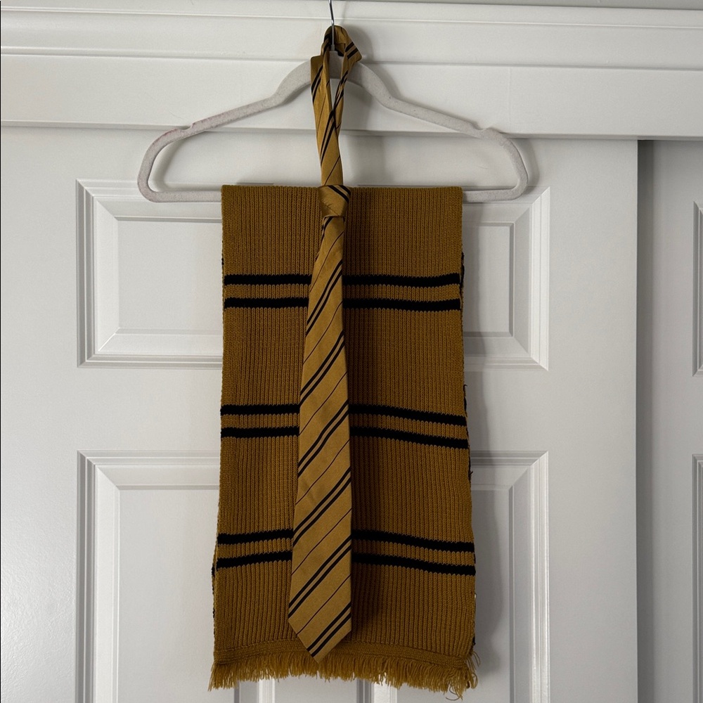 Harry Potter Striped Gold and Black Tie and Scarf Set New β¨πͺπ§£π